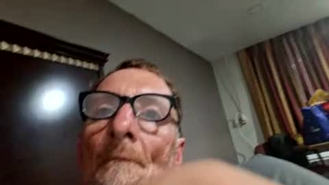 Snapshot of edward44444922454 chatting on 9, 8, 2026 edward44444922454 online show from 9, 8, 2026
