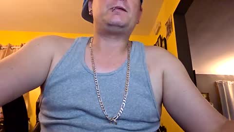 Snapshot of edwardaims_2please chatting on 29, 9, 2025 edwardaims_2please online show from 29, 9, 2025