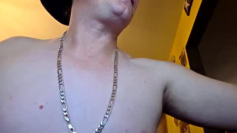 Snapshot of edwardaims_2please chatting on 22, 10, 2025 edwardaims_2please online show from 22, 10, 2025