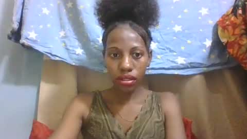 edwige770943 online show from 13, 4, 2026