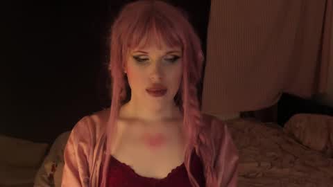 Effie Mur online show from 15, 1, 2025