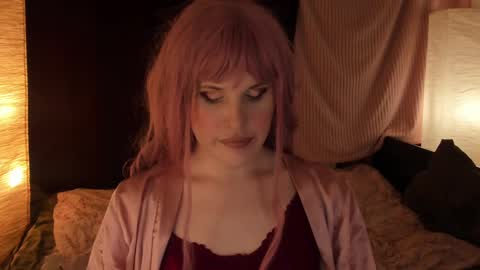 Effie Mur online show from 26, 2, 2025