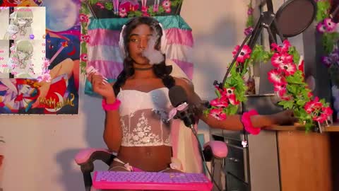 effy_marinn online show from 7, 10, 2025
