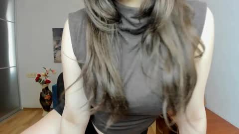 Effy Royse online show from 29, 5, 2026