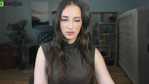 Effy Royse online show from 13, 6, 2026