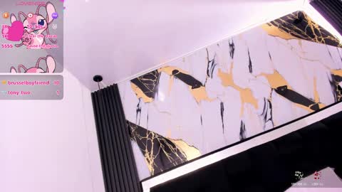 Snapshot of eileen_tanihara chatting on 11, 11, 2025 eileenn tanihara online show from 11, 11, 2025