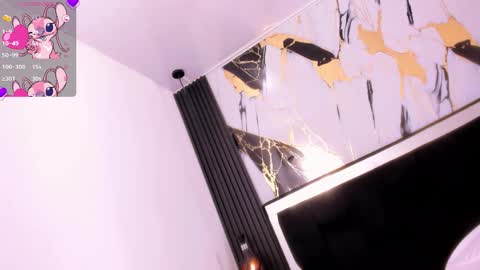 Snapshot of eileen_tanihara chatting on 16, 12, 2025 eileenn tanihara online show from 16, 12, 2025