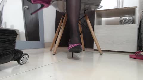 Eileen online show from 9, 2, 2025