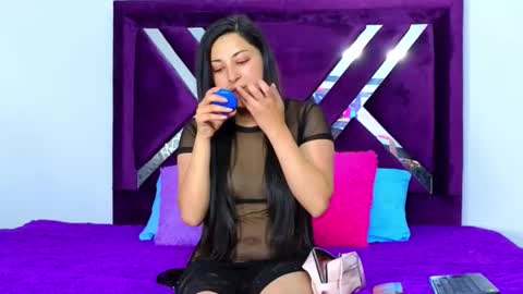 Snapshot of eimy__cute chatting on 1, 10, 2025 eimy__cute online show from 1, 10, 2025