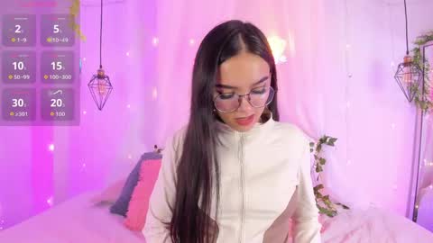 eimy_rosse18 online show from 13, 4, 2026