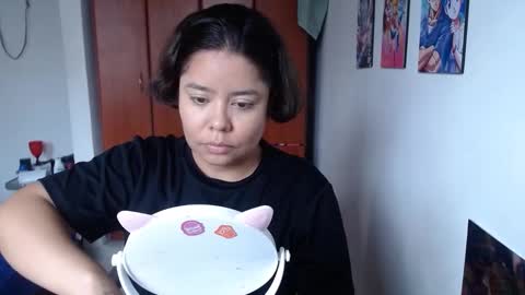 eimy_saenzz online show from 31, 10, 2025