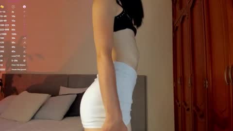 Einyel  online show from 11, 3, 2025