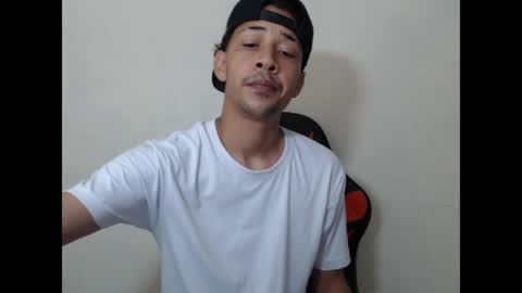 Instagram BelowAbajo online show from 6, 5, 2026