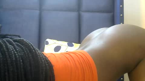 petite online show from 16, 2, 2025