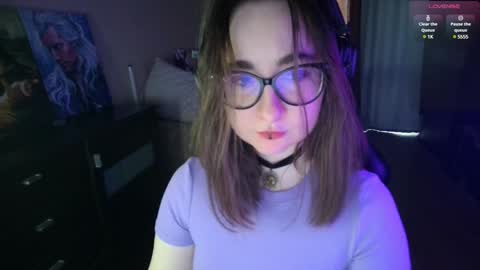 Snapshot of el_sweety chatting on 3, 12, 2024 If you like it when I meow give me a thumbs up online show from 3, 12, 2024
