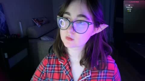 Snapshot of el_sweety chatting on 9, 12, 2024 If you like it when I meow give me a thumbs up online show from 9, 12, 2024