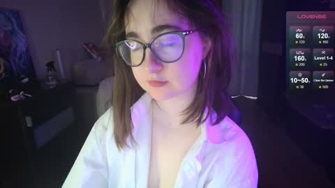 Snapshot of el_sweety chatting on 12, 12, 2024 If you like it when I meow give me a thumbs up online show from 12, 12, 2024