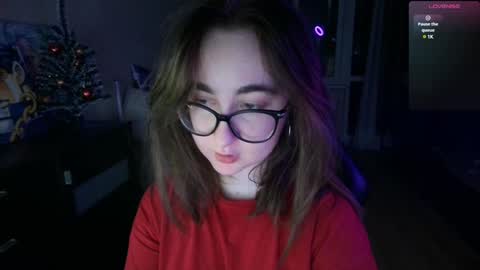 Snapshot of el_sweety chatting on 25, 12, 2024 If you like it when I meow give me a thumbs up online show from 25, 12, 2024