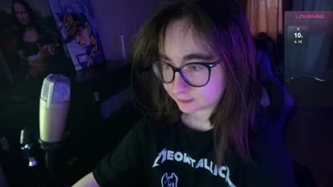 Snapshot of el_sweety chatting on 9, 1, 2025 If you like it when I meow give me a thumbs up online show from 9, 1, 2025