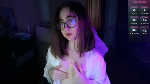 Snapshot of el_sweety chatting on 14, 1, 2025 If you like it when I meow give me a thumbs up online show from 14, 1, 2025