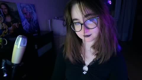 Snapshot of el_sweety chatting on 20, 1, 2025 If you like it when I meow give me a thumbs up online show from 20, 1, 2025