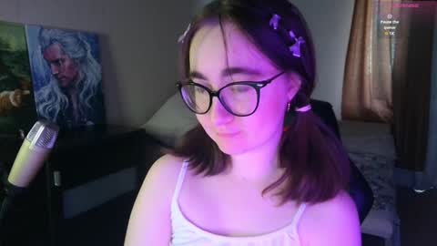 Snapshot of el_sweety chatting on 27, 1, 2025 If you like it when I meow give me a thumbs up online show from 27, 1, 2025