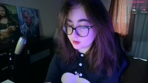 Snapshot of el_sweety chatting on 25, 2, 2025 If you like it when I meow give me a thumbs up online show from 25, 2, 2025
