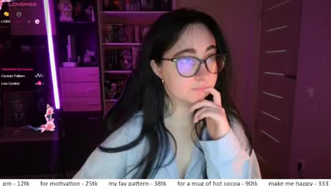 Snapshot of el_sweety chatting on 11, 5, 2026 If you like it when I meow give me a thumbs up online show from 11, 5, 2026