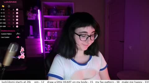 If you like it when I meow give me a thumbs up online show from 31, 7, 2026