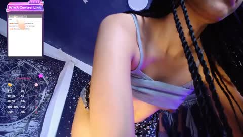 Ela  Help me reach 100 thumbs up online show from 29, 1, 2025