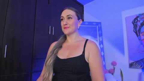 Snapshot of ela_ps chatting on 28, 1, 2025 LOREIN online show from 28, 1, 2025