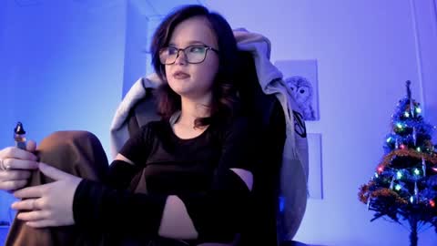 Your sweet girl online show from 20, 12, 2024