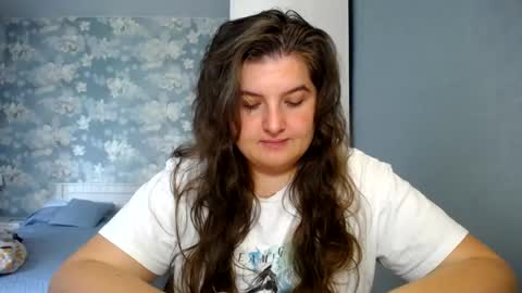 Elanis online show from 6, 8, 2026