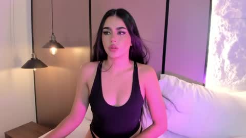 elara_bloom_ online show from 28, 4, 2026