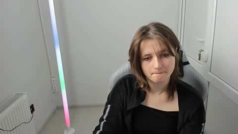 Evie online show from 25, 4, 2026