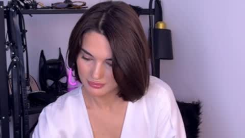 Elara online show from 3, 4, 2026