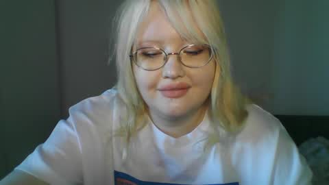 elayne_sweet online show from 30, 4, 2026