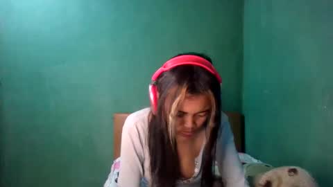 Snapshot of eldie69 chatting on 7, 6, 2026 eldie69 online show from 7, 6, 2026