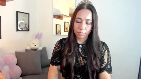 Electra- Please help me reach 100 likes online show from 10, 3, 2026