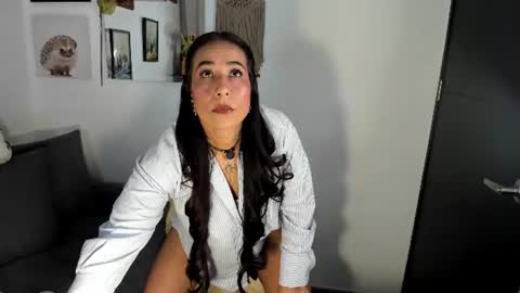 Electra- Please help me reach 100 likes online show from 26, 7, 2026