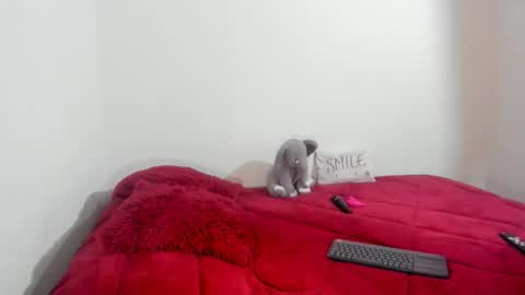 Snapshot of electradevis2 chatting on 21, 12, 2025 Electradevis2 online show from 21, 12, 2025