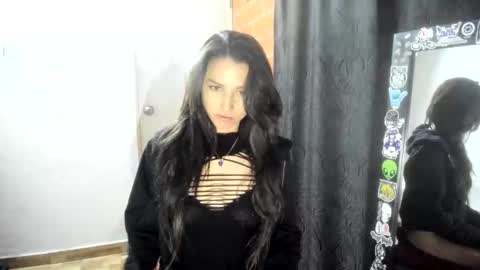 Snapshot of electradevis2 chatting on 7, 1, 2026 Electradevis2 online show from 7, 1, 2026