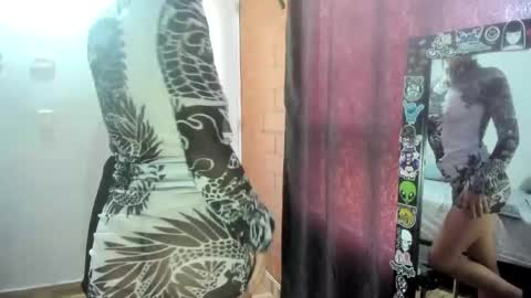 Snapshot of electradevis2 chatting on 8, 1, 2026 Electradevis2 online show from 8, 1, 2026