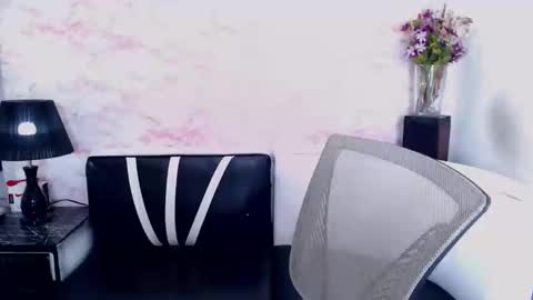 Snapshot of elektra_4_you chatting on 11, 3, 2025 XIOMY give LIKE on my page online show from 11, 3, 2025