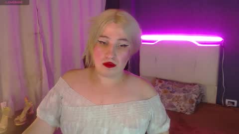 Snapshot of elektra_doll chatting on 13, 9, 2025 elektra_doll online show from 13, 9, 2025