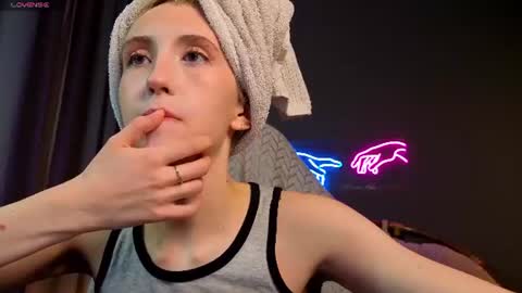 Elen  online show from 3, 7, 2026