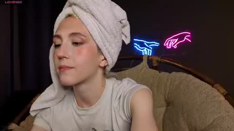 Elen  online show from 8, 7, 2026