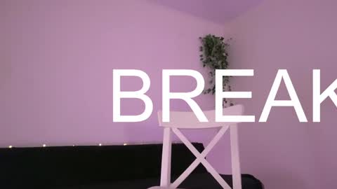 elena_li online show from 9, 2, 2025