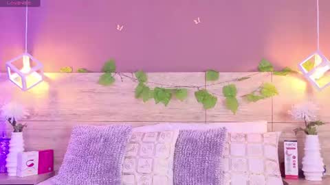 Elena online show from 13, 7, 2026