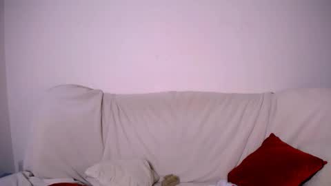 Snapshot of elenamonroe_ chatting on 3, 2, 2026 elenamonroe_ online show from 3, 2, 2026